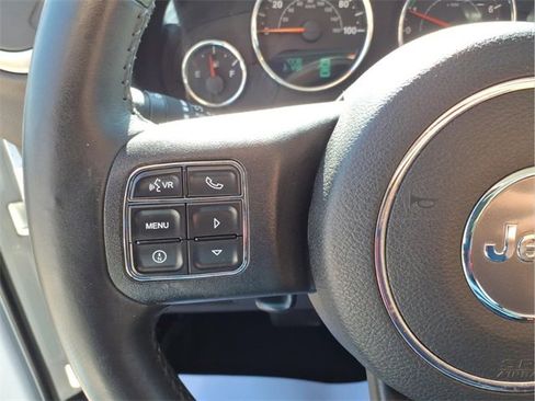 Used 2012 Jeep Wrangler Rubicon w/ Dual Top Group image 13