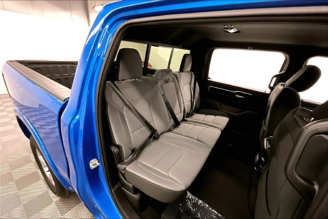 Used 2025 RAM 1500 Big Horn AWD/4WD image 25