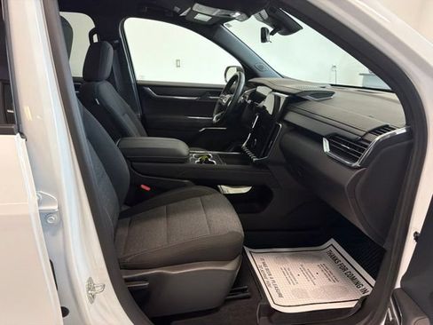 Used 2026 GMC Acadia Elevation w/ LPO, Floor Liner Package AWD/4WD image 35