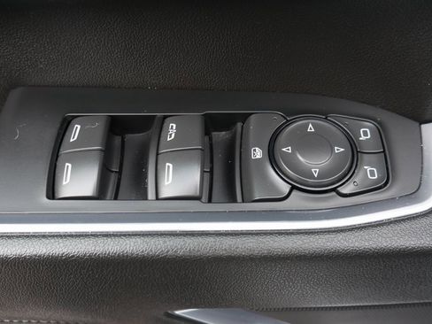 Used 2024 Chevrolet Silverado 2500 LT image 29