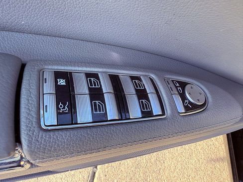 Used 2007 Mercedes-Benz S 550 image 19
