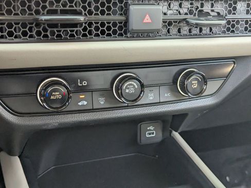 Used 2025 Honda HR-V LX image 25