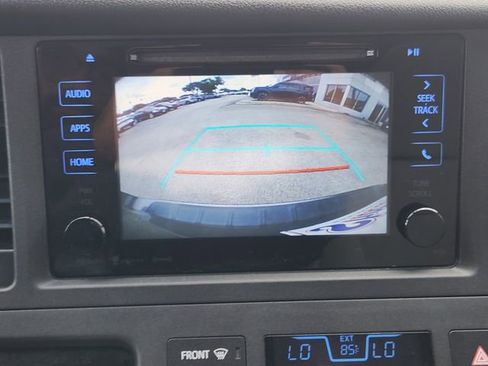 Used 2017 Toyota Sienna LE FWD image 13