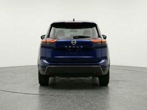 Used 2025 Nissan Rogue SV image 7