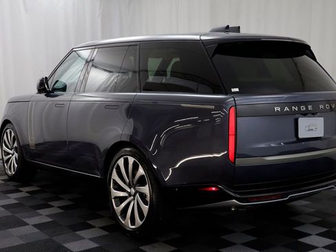 New 2025 Land Rover Range Rover SE image 17