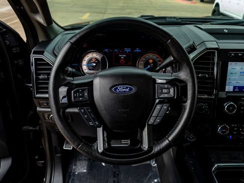 Used 2021 Ford F250 Lariat w/ Lariat Ultimate Package AWD/4WD image 18