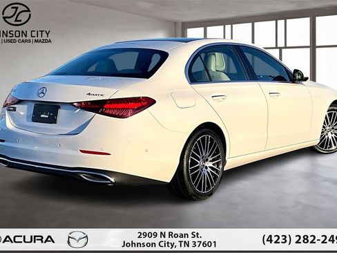 Used 2022 Mercedes-Benz C 300 4MATIC Sedan image 2