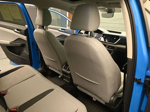 Certified 2023 Volkswagen Taos SE w/ Panoramic Sunroof Package image 29