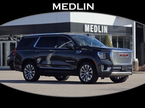 Used 2022 GMC Yukon Denali w/ Denali Ultimate Package image 1