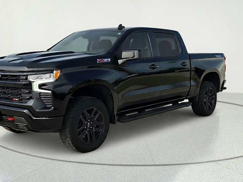 Used 2023 Chevrolet Silverado 1500 LT Trail Boss w/ Protection Package AWD/4WD image 3