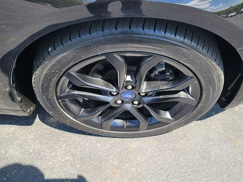 Used 2020 Ford Fusion SE w/ Equipment Group 151A FWD image 14