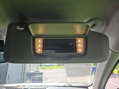 Used 2020 GMC Terrain SLE FWD image 19