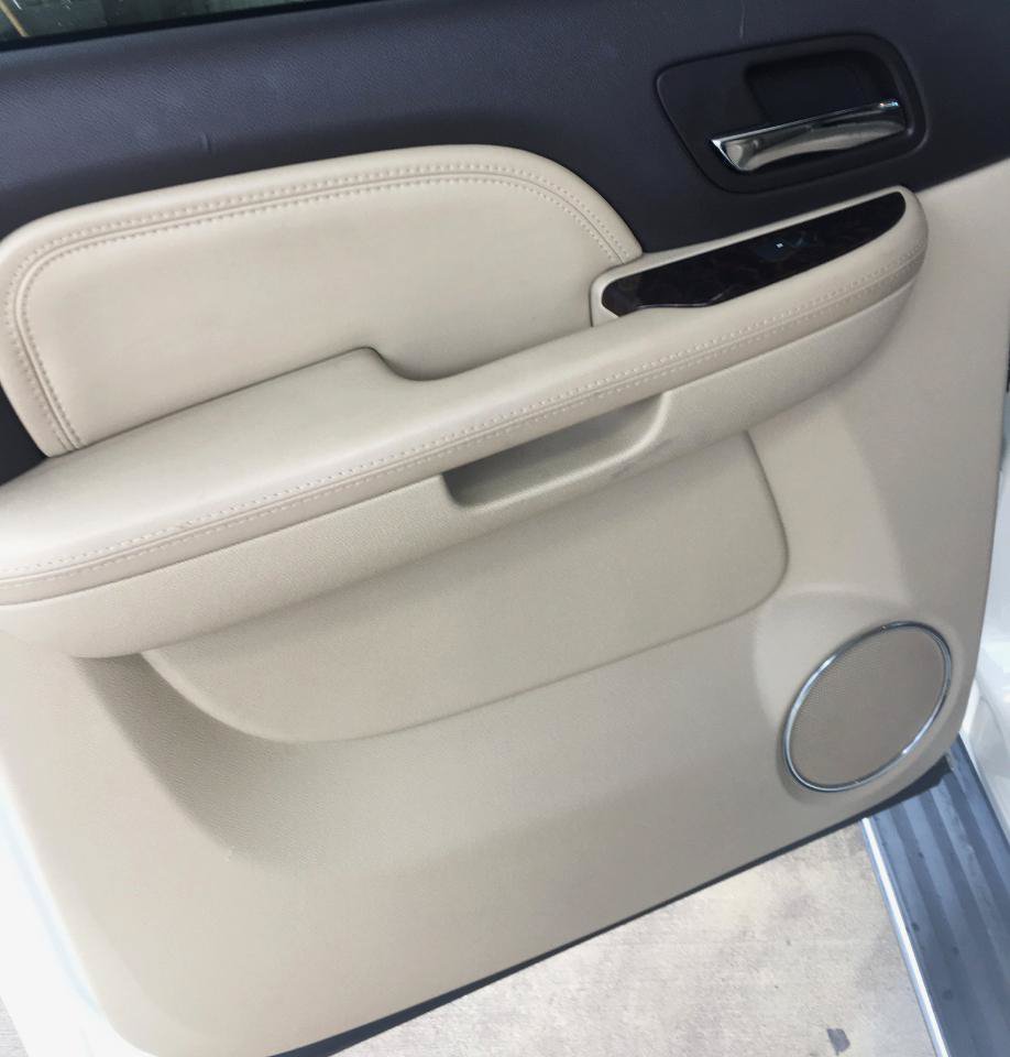 Used 2012 GMC Yukon XL Denali RWD image 15