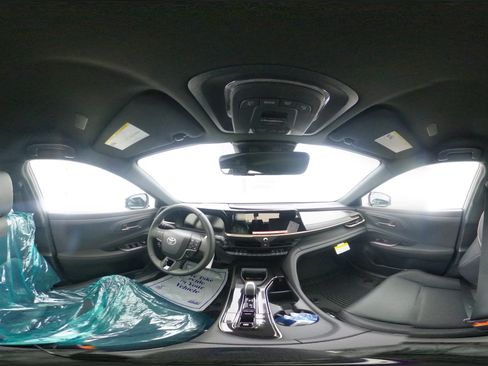 New 2026 Toyota Crown XLE AWD/4WD image 33