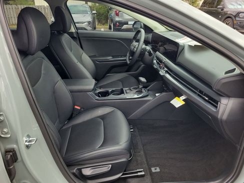 New 2026 Kia K4 EX image 7