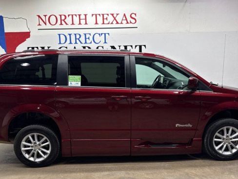 Used 2019 Dodge Grand Caravan SXT FWD image 6