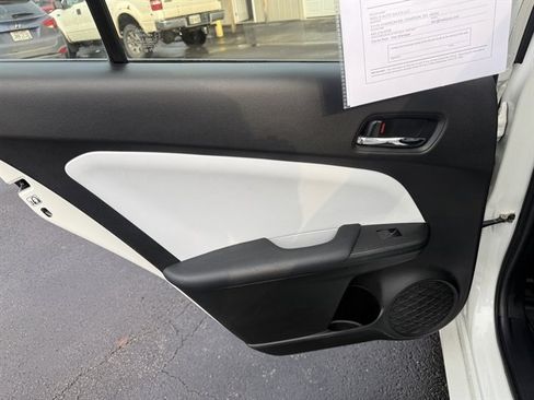 Used 2020 Toyota Prius Prime LE image 36