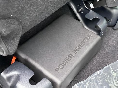 New 2026 Ford F150 XLT w/ Equipment Group 302A MID image 32