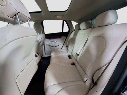Used 2022 Mercedes-Benz GLC 300 4MATIC image 22