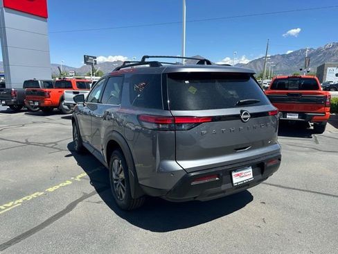 New 2026 Nissan Pathfinder SV AWD/4WD image 8
