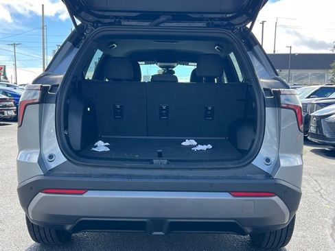 Used 2025 Chevrolet Equinox LT w/ Midnight Edition image 10