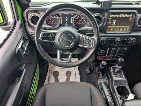 Used 2018 Jeep Wrangler Unlimited Rubicon image 18