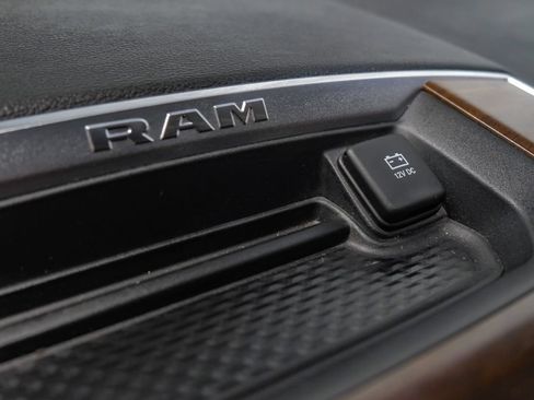 Used 2022 RAM 3500 Laramie AWD/4WD image 30