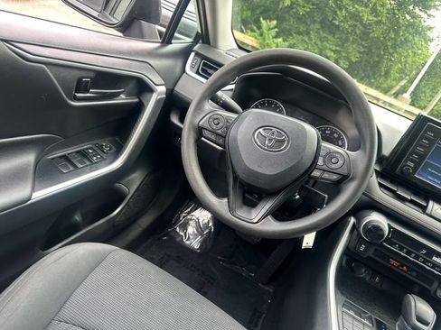 Used 2019 Toyota RAV4 LE w/ All Weather Liner Package AWD/4WD image 20