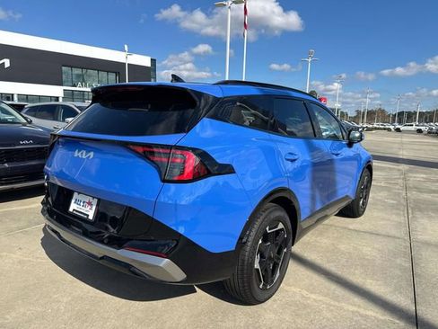 New 2026 Kia Sportage SX FWD image 10