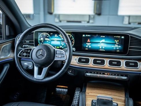 Used 2022 Mercedes-Benz GLS 450 4MATIC w/ AMG Line Exterior image 30