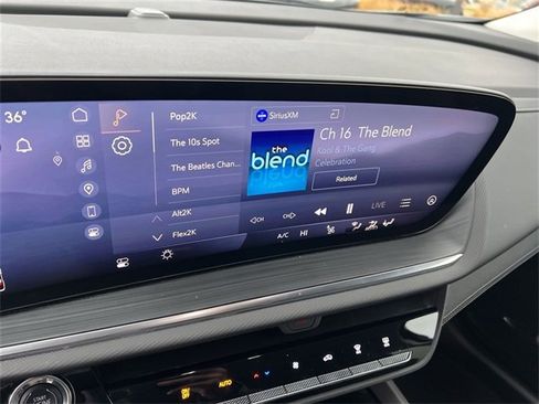 Certified 2025 Buick Envision Preferred image 12