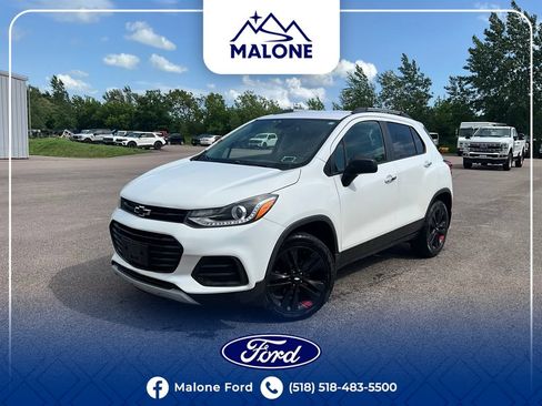 Used 2018 Chevrolet Trax LT w/ Redline Edition AWD/4WD image 1