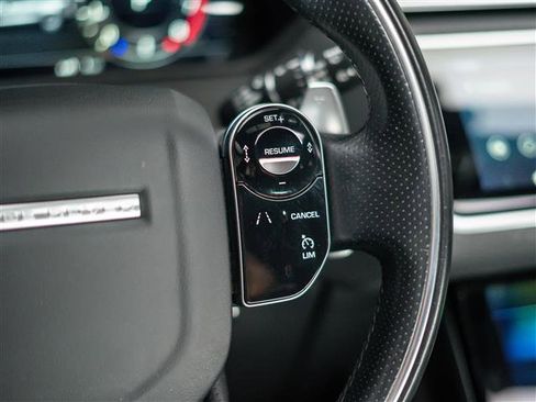 Used 2019 Land Rover Range Rover Velar R-Dynamic SE image 22