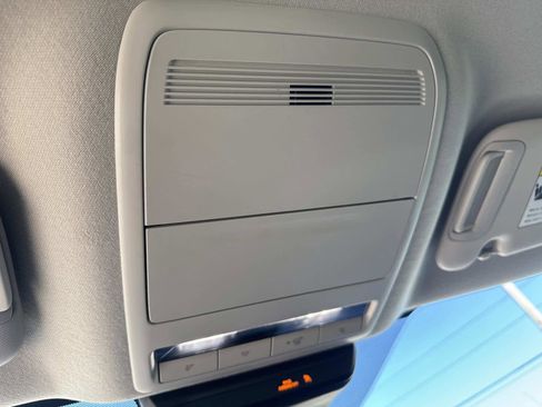 Used 2023 MAZDA CX-30 AWD 2.5 S w/ Preferred Package image 32