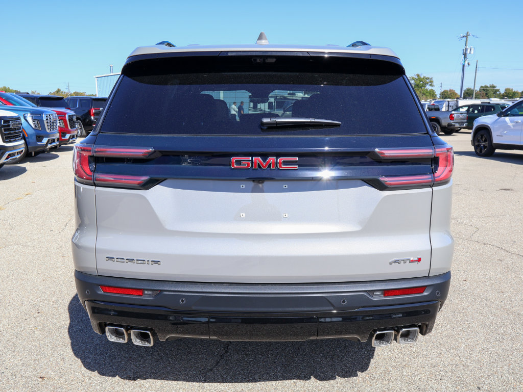 New 2027 GMC Acadia AT4 w/ Luxury Package AWD/4WD image 4