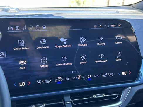 New 2025 Chevrolet Equinox EV LT w/ Convenience Package II image 18