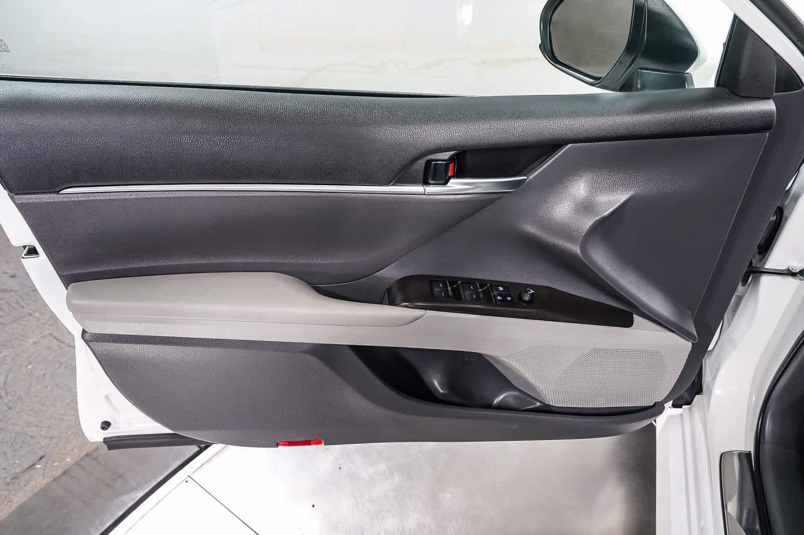 Certified 2024 Toyota Camry LE FWD image 22
