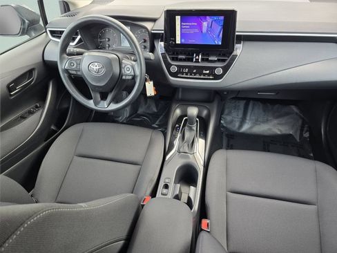 Used 2025 Toyota Corolla LE FWD image 28