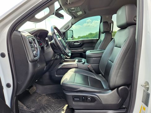 Used 2021 Chevrolet Silverado 2500 LTZ w/ LTZ Plus Package AWD/4WD image 13