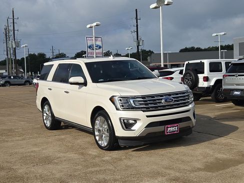 Used 2018 Ford Expedition Limited w/ Equipment Group 302A RWD image 3
