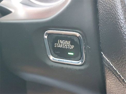 Used 2018 GMC Acadia SLT image 29