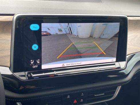 New 2026 Volkswagen Atlas SE image 22