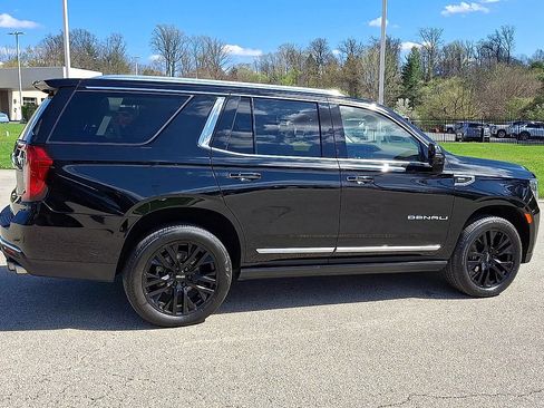 Certified 2021 GMC Yukon Denali w/ Denali Premium Package AWD/4WD image 9