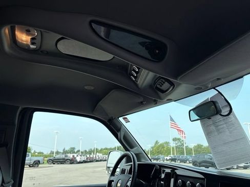 Used 2023 Chevrolet Express 2500 RWD image 12