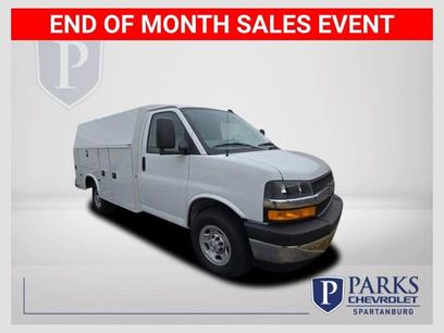 New 2025 Chevrolet Express 3500 w/ Power Convenience Package