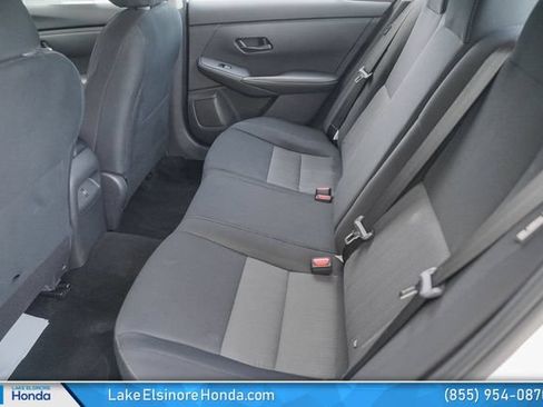 Used 2024 Nissan Sentra SV FWD image 28