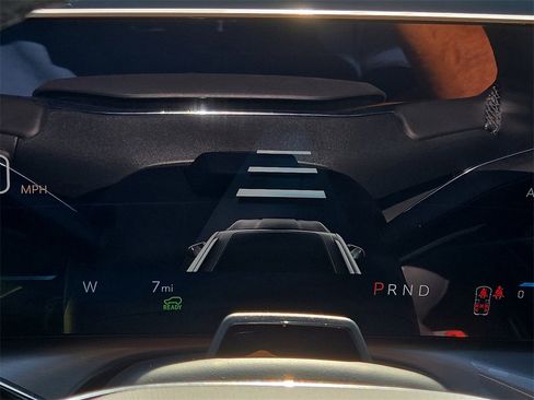 New 2026 Cadillac Vistiq Sport image 29