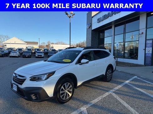 Used 2021 Subaru Outback Premium image 1