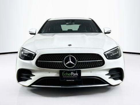 Used 2023 Mercedes-Benz E 350 4MATIC Sedan image 2