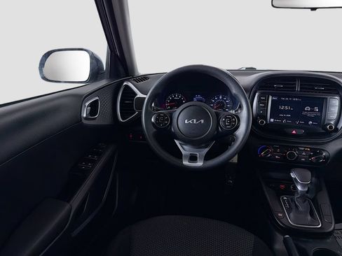 Used 2022 Kia Soul LX FWD image 22
